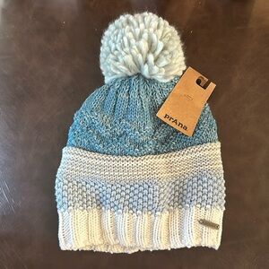 Prana Kanin beanie